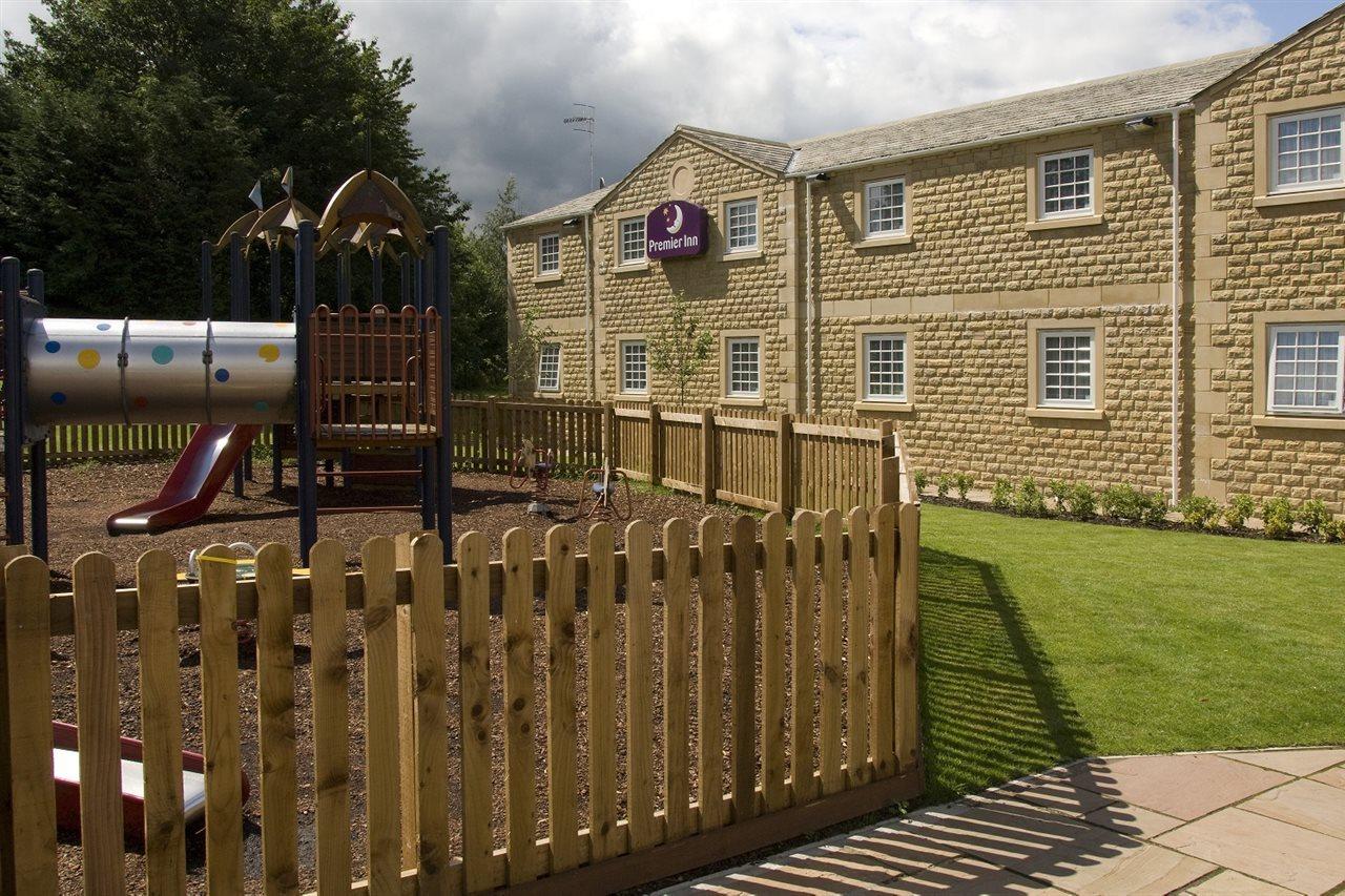 Premier Inn Skipton North Gargrave Ngoại thất bức ảnh